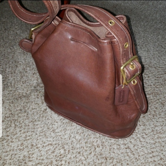 COACH BUCKET BAG #9952. - Picture 5 of 8